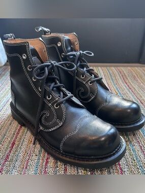 Fluevog VINT. EXCELLENT 7th Heaven 6-eye Derby Swirl black laceup boot-M6.5/W8.5